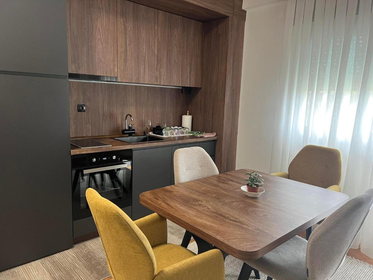 Kuman Apartments Kumanovo Ngoại thất bức ảnh